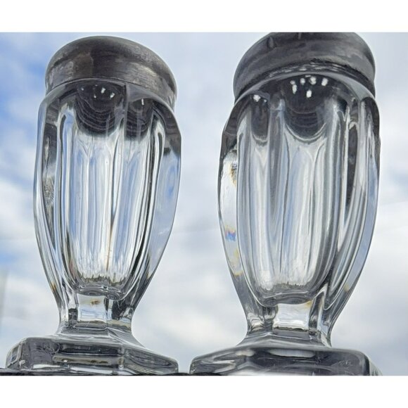 Ribbed Hoosier Cabinet Footed Salt & Pepper Shaker Set Clear Glass - Picture 6 of 9